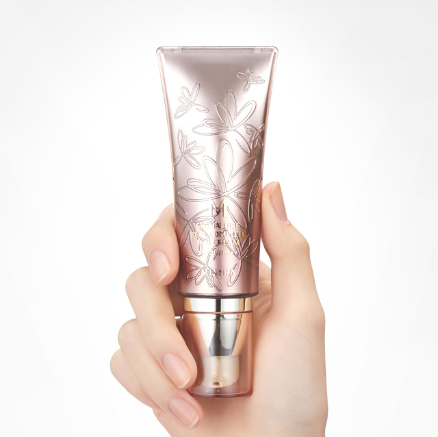 SIGNATURE REAL COMPLETE BB CREAM